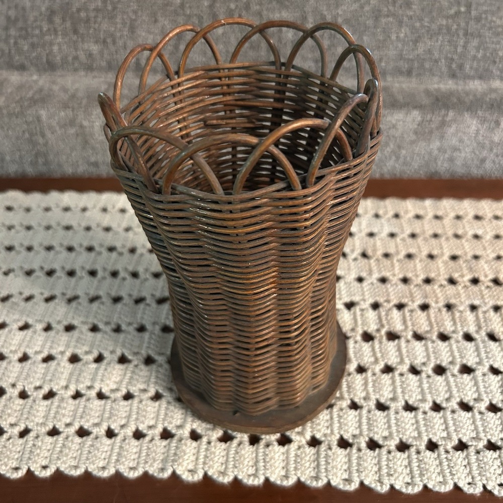 Vtg Hand Woven Wicker Basket Brown Vase Desk Tidy Pen Cup Utensil Holder 6.75"